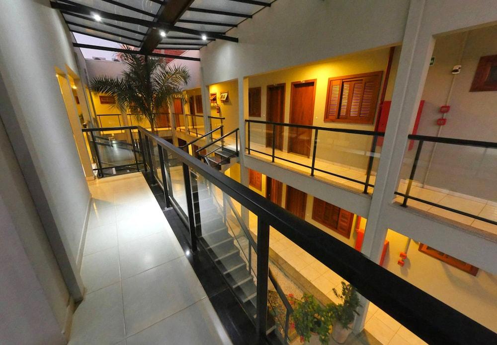 Clh Suites Bonito Centro Bagian luar foto